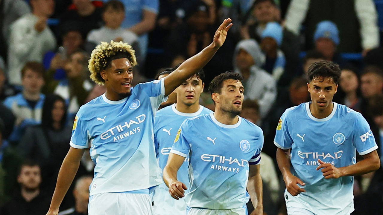 Manchester City, Lig Kupası'nda rahat turladı
