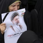 İran cumhurbaşkanının cenaze törenine katılımın düşük olması dikkat çekti