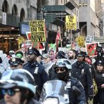 New York polisinin Filistin yanlısı gösterilere karşı tutumu giderek sertleşiyor
