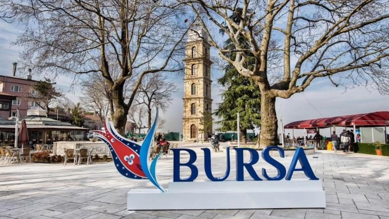 Bursa’da Lezzet Durağı: İskender Kebabının Tarihi ve En İyi Mekanlar