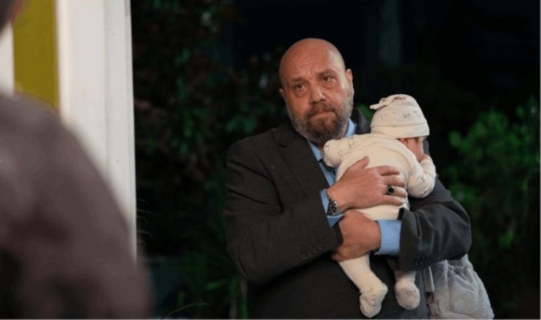 Mustafa babasına ihanet etti! Kızılcık Şerbeti son bölümü… – Son Dakika Hayat Haberleri