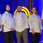 Üçüncü MasterChef finalisti belli oldu! İkisi de kaşığı fırlattı ve o da tatlısıyla damgasını vurdu! Jüri şaşırdı, yorumlar yağdı…