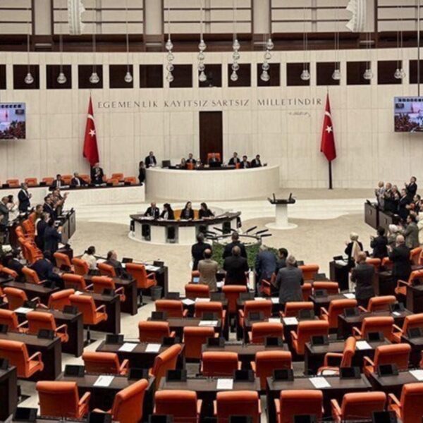 AKP ve MHP oylarıyla ‘red’ yılı – Son Dakika Siyaset Haberleri