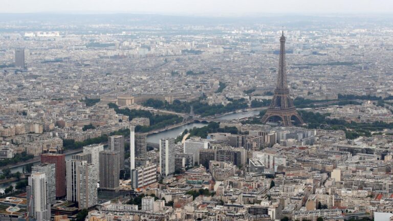 Fransa “hayatta kalma rehberini” vatandaşlarına dağıtacak