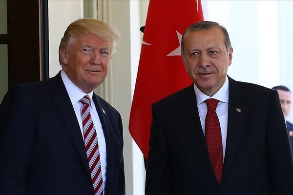 Cumhurbaşkanı Erdoğan telefonda Amerika Birleşik Devletleri Başkanı Trump ile tanıştı! Türkiye'ye davet edildi