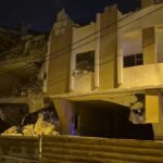 Avcilar'daki kentsel dönüşüm alanında bina nasıl yıkılmaya başladı?