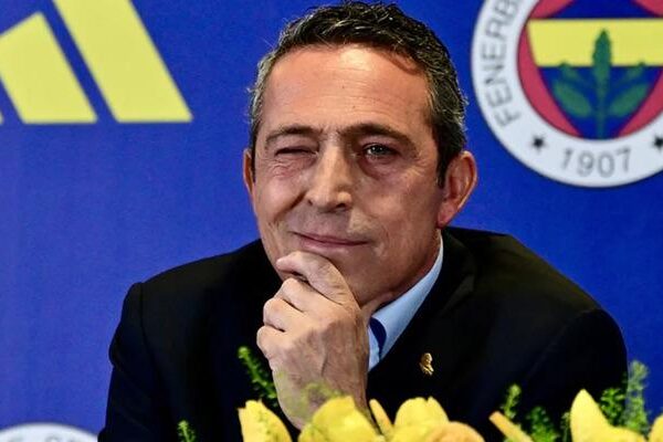 Fenerbahce aynı anda iki yıldızı açıklayacak! Yangının transferi Kadıke'ye yanacak