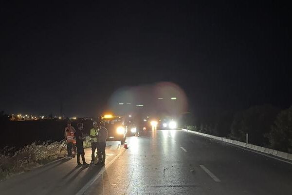 Adana Zinciri Trafik Kazası: 2 kişi yaralandı!