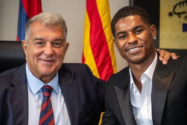 Barcelona, kira kirasına Marcus Rashford'u ekledi