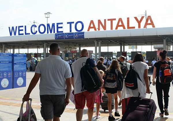 Antalya'daki tüm zamanların günlük giriş kaydı kırıldı