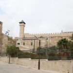 Yolcu İsrail Ordusu Harem-Ibrahim Camii çalışanlarından 2 kişiyi yaraladı