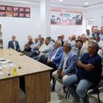 Seçimler günü seçimleri kazanmak için bir adaydı