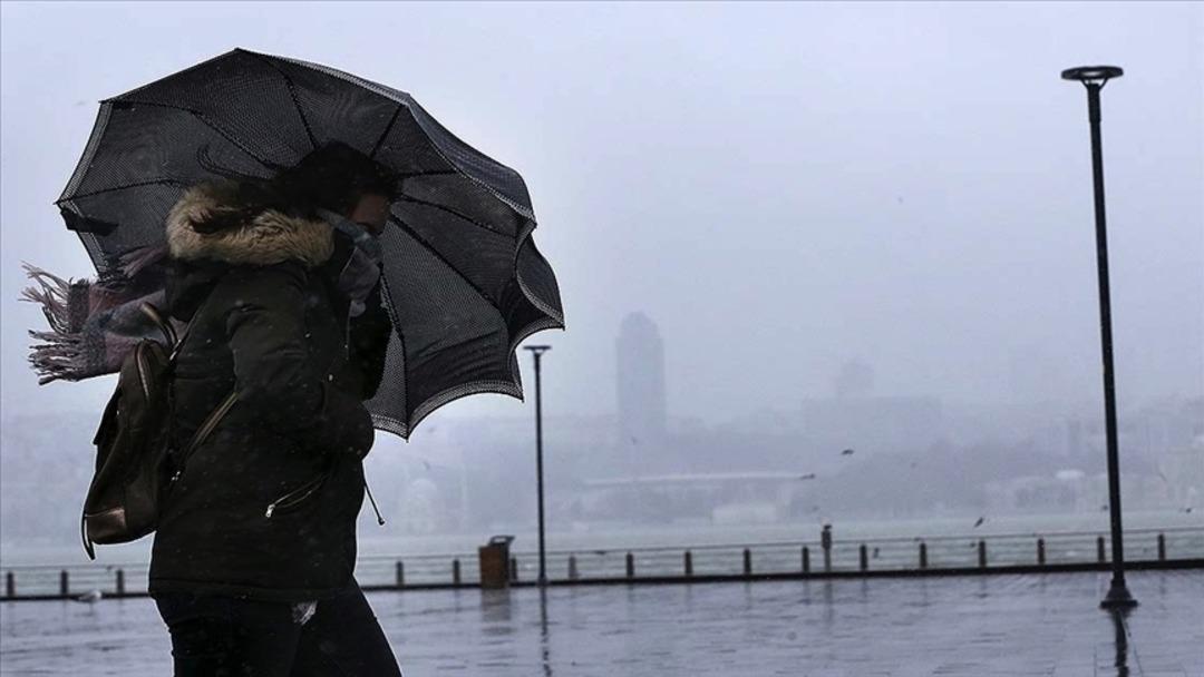 Rüzgar çok güçlü esiyor: kapıda fırtına! Meteoroloji 4'ten uyarı