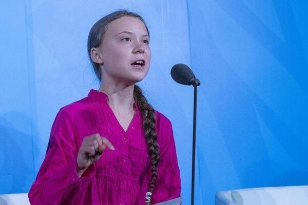 İsrail Greta Thunberg'i Yunanistan'a sınır dışı edecek