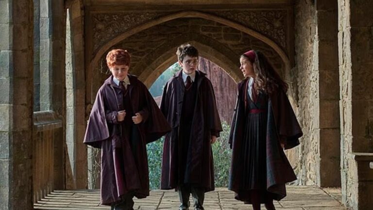 Harry Potter dizisi setinde hırsızlık skandalı: Büyü değneklerine çip takıldı